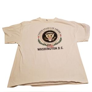 NWOT - Washington DC XXL men's white short sleeved t-shirt, Presidential Seal.